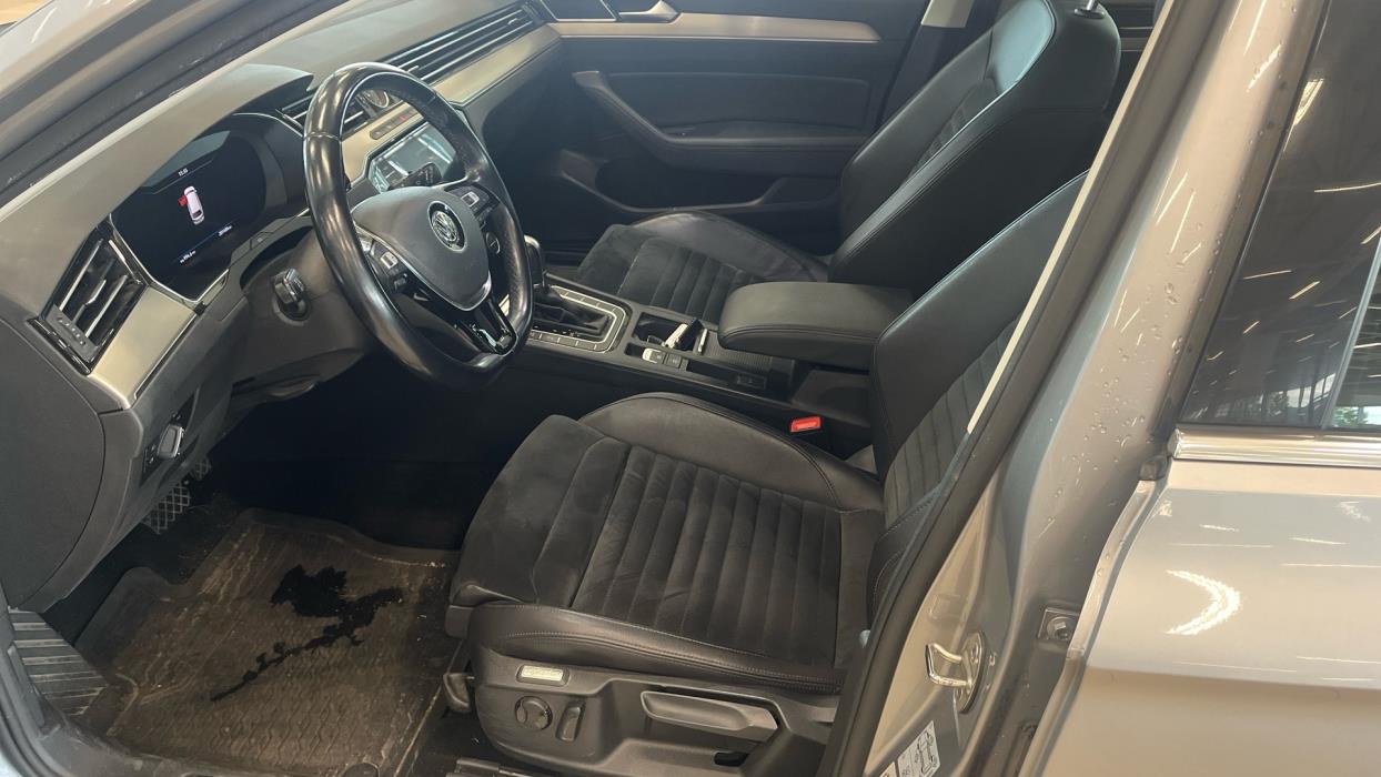 VOLKSWAGEN Passat 2019