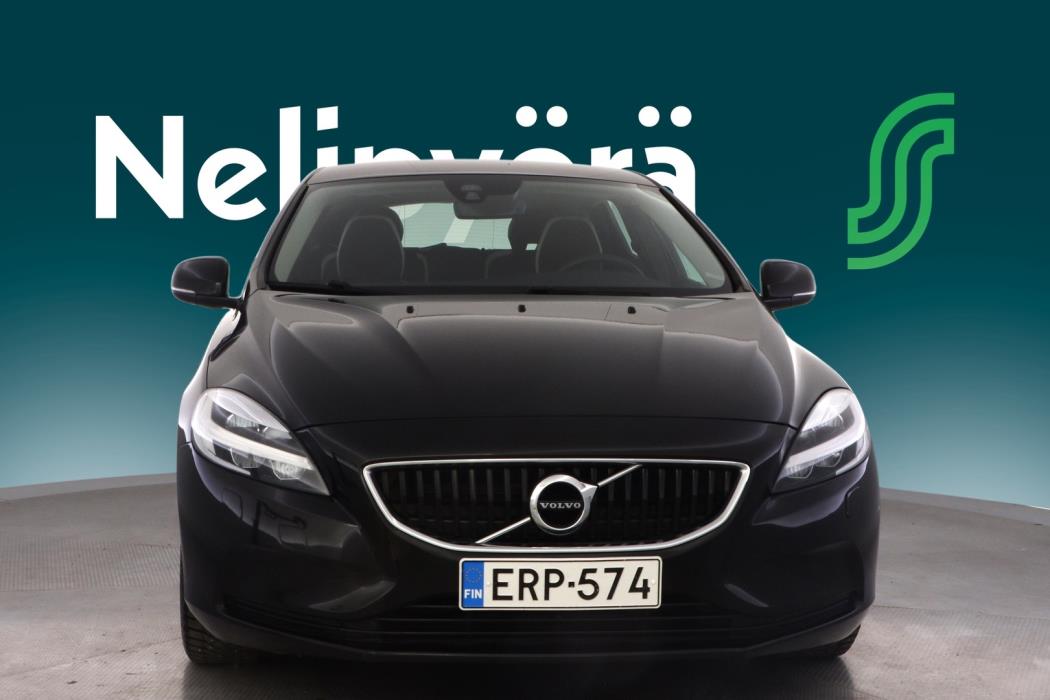 VOLVO V40 2019