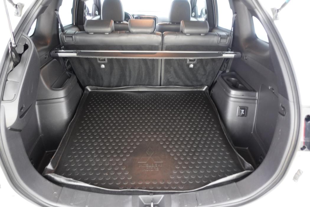 MITSUBISHI Outlander PHEV 2020