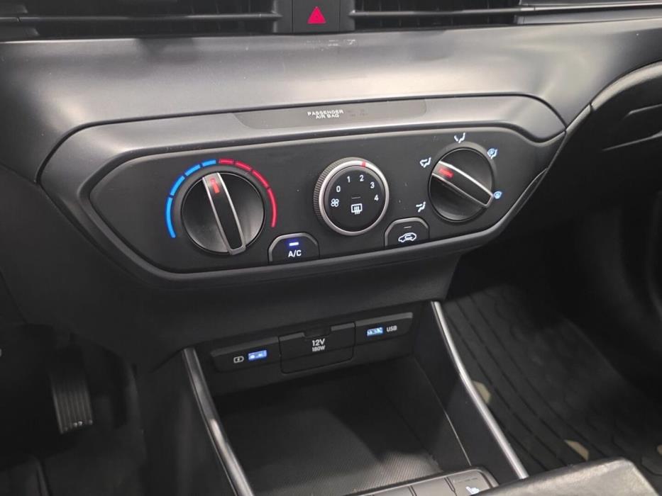 HYUNDAI i20 Hatchback 2023