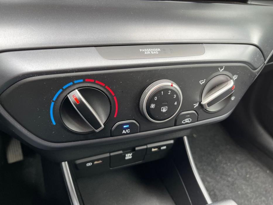 HYUNDAI i20 Hatchback 2023
