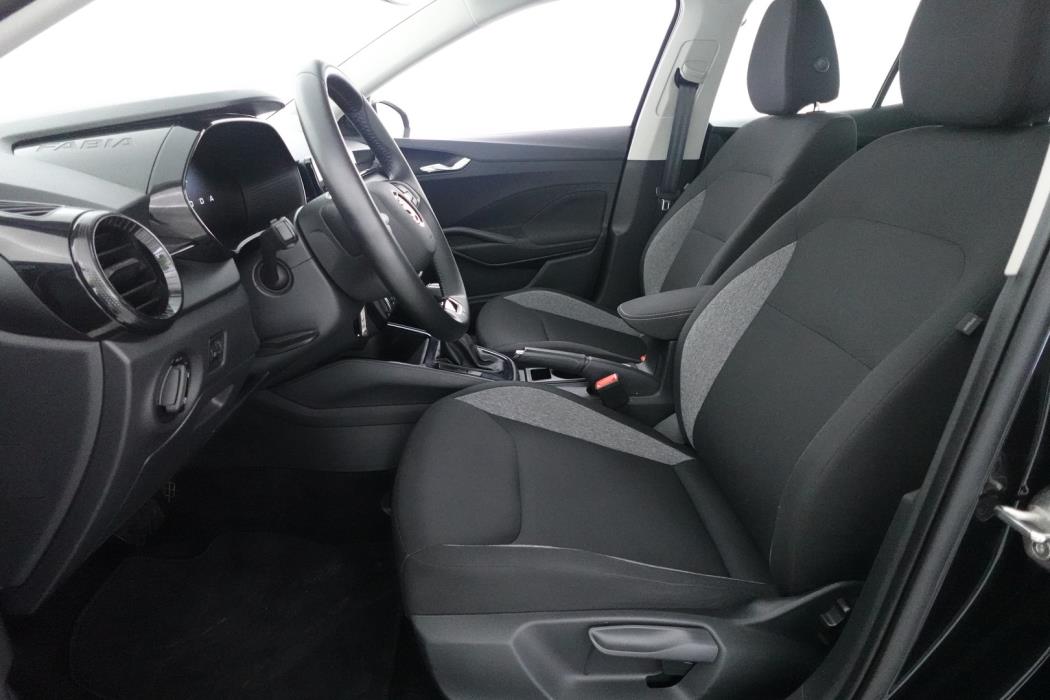 SKODA Fabia 2024