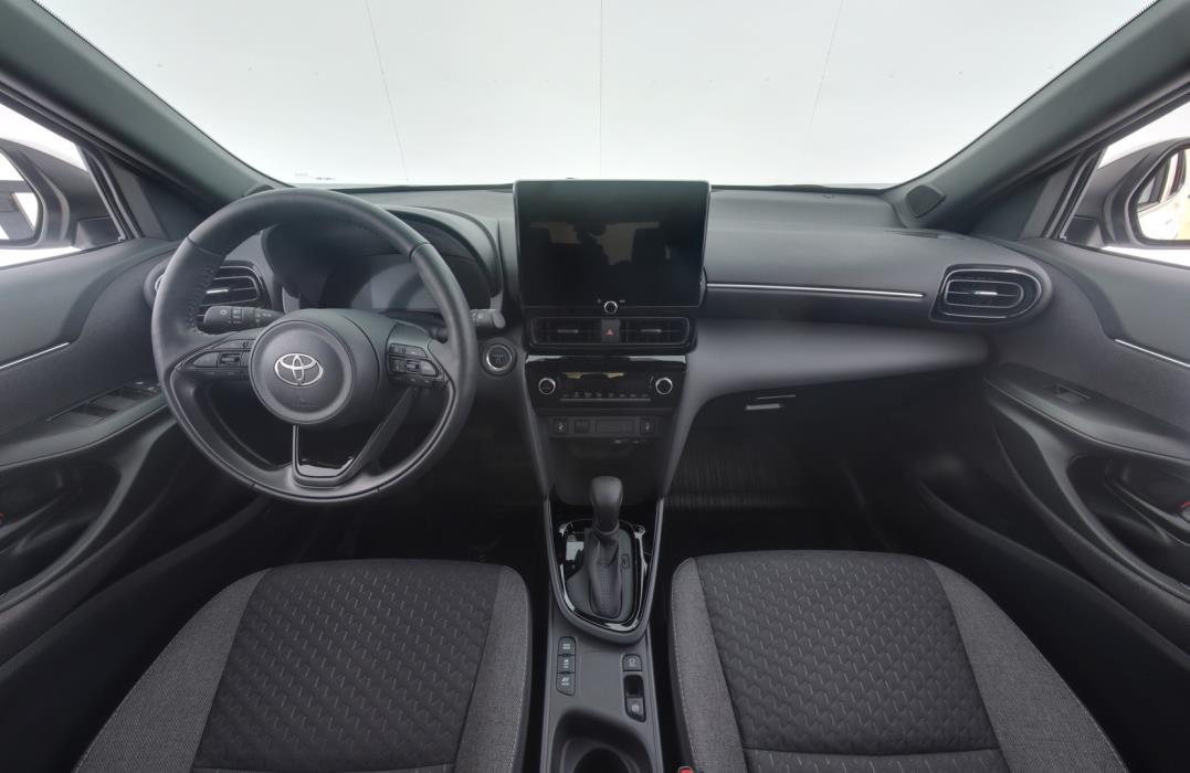 TOYOTA Yaris Cross 2024