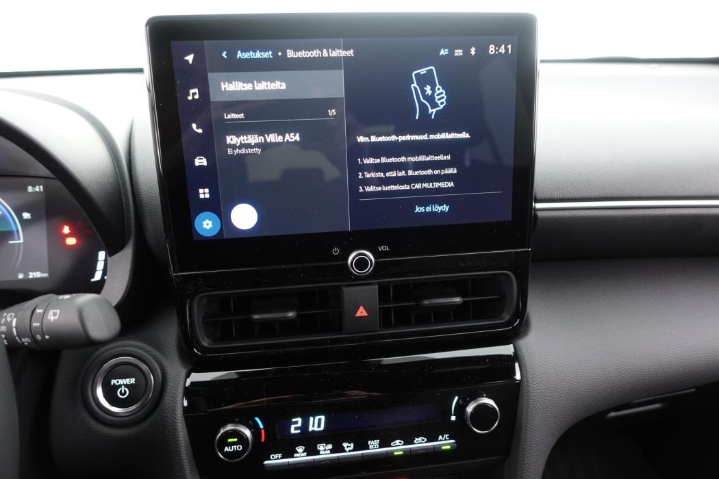 TOYOTA Yaris Cross 2024