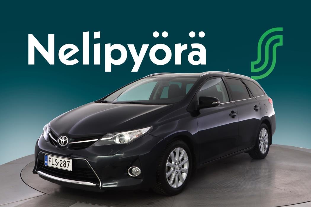 TOYOTA Auris 2015