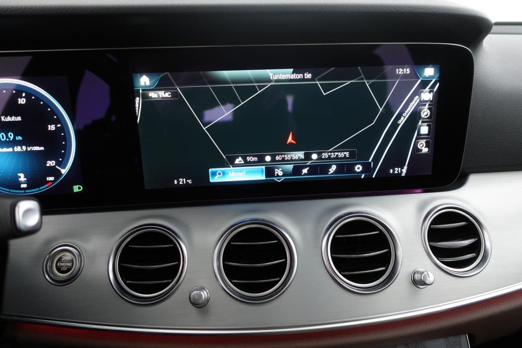 MERCEDES-BENZ E 2021