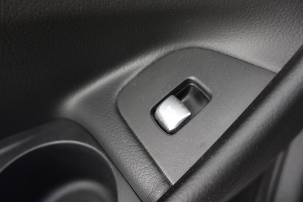 MERCEDES-BENZ E 2021