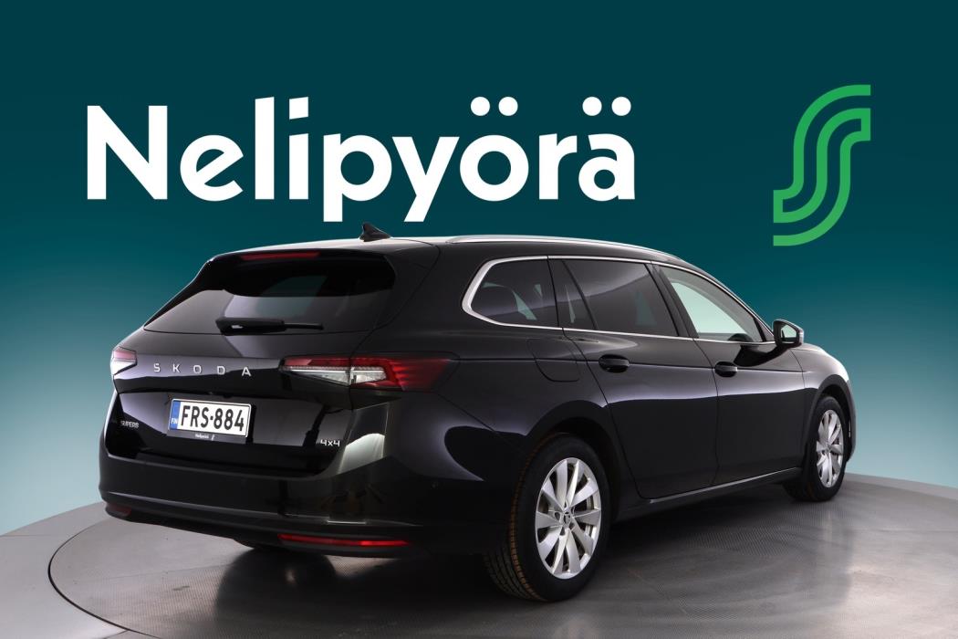 SKODA Superb 2025