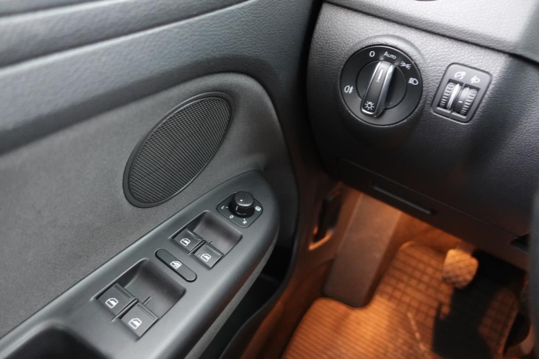 VOLKSWAGEN Golf Plus 2014