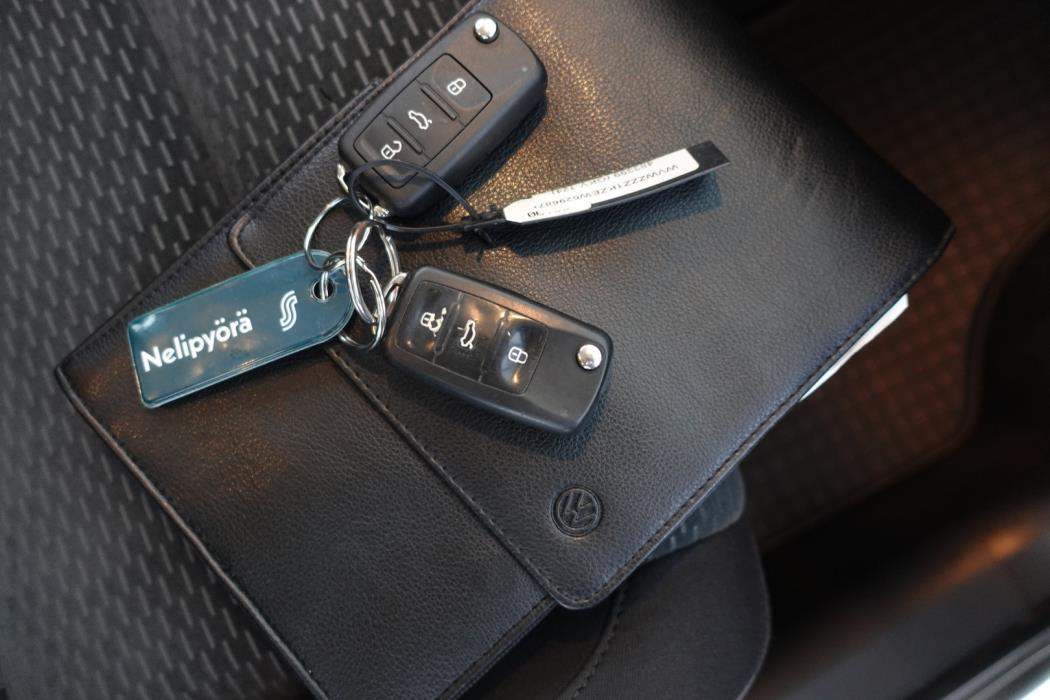 VOLKSWAGEN Golf Plus 2014