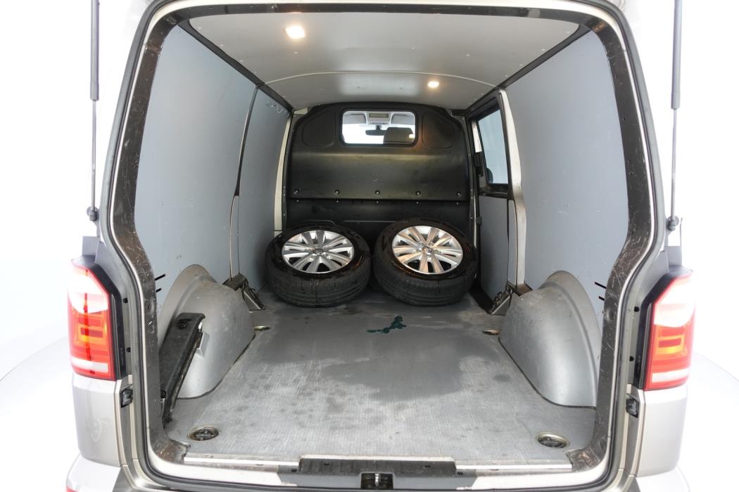 VOLKSWAGEN Transporter 2018