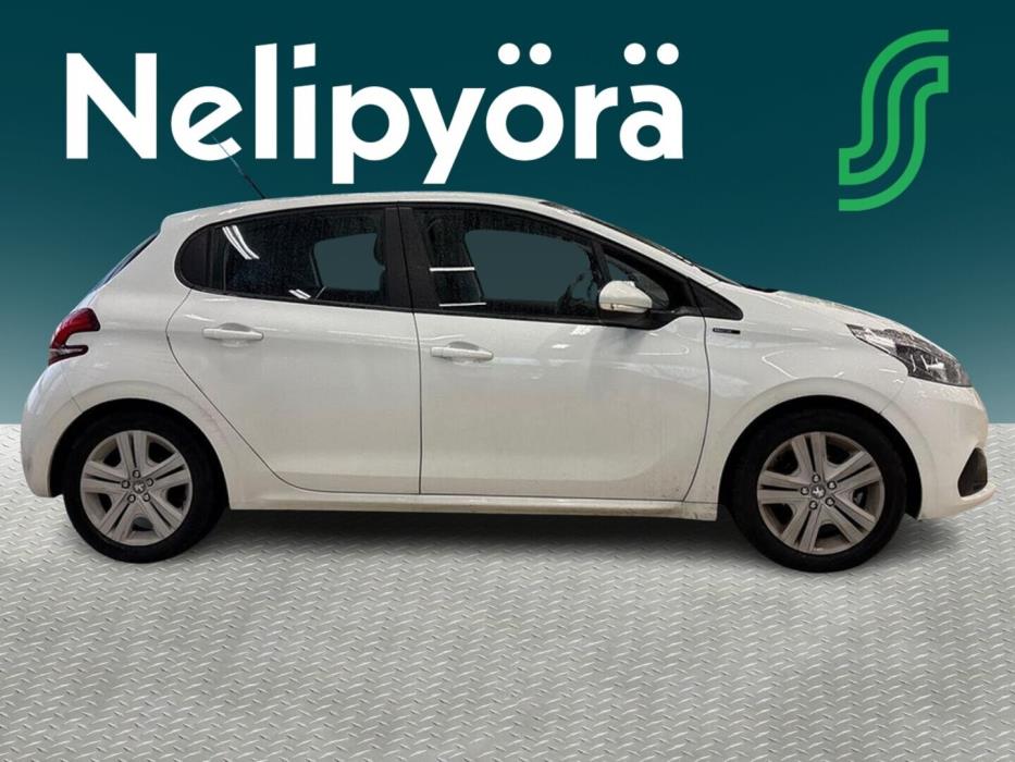 PEUGEOT 208 2018