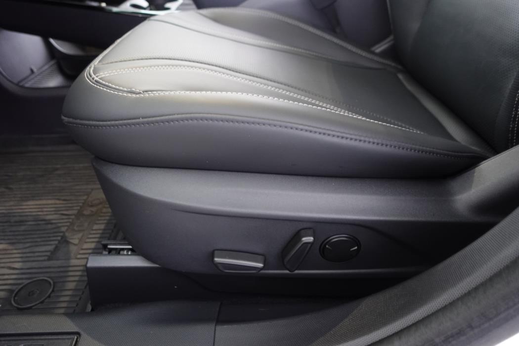 FORD Mustang Mach-E 2024