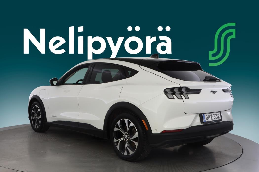 FORD Mustang Mach-E 2024