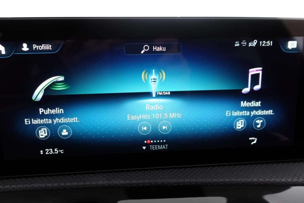 MERCEDES-BENZ CLA 2023