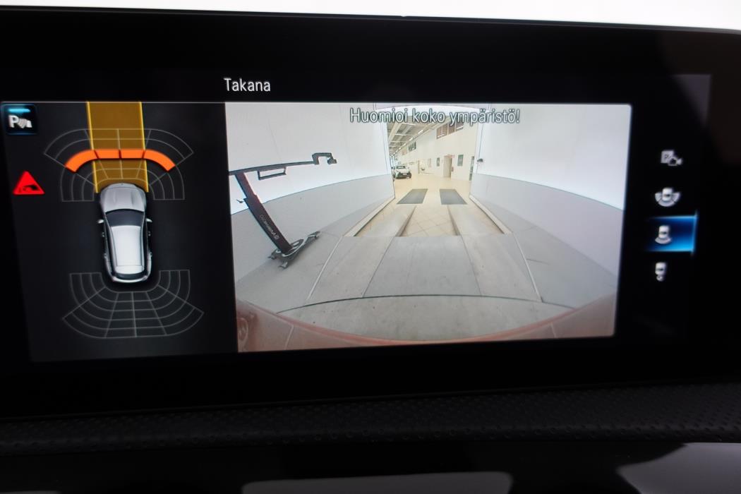 MERCEDES-BENZ CLA 2023