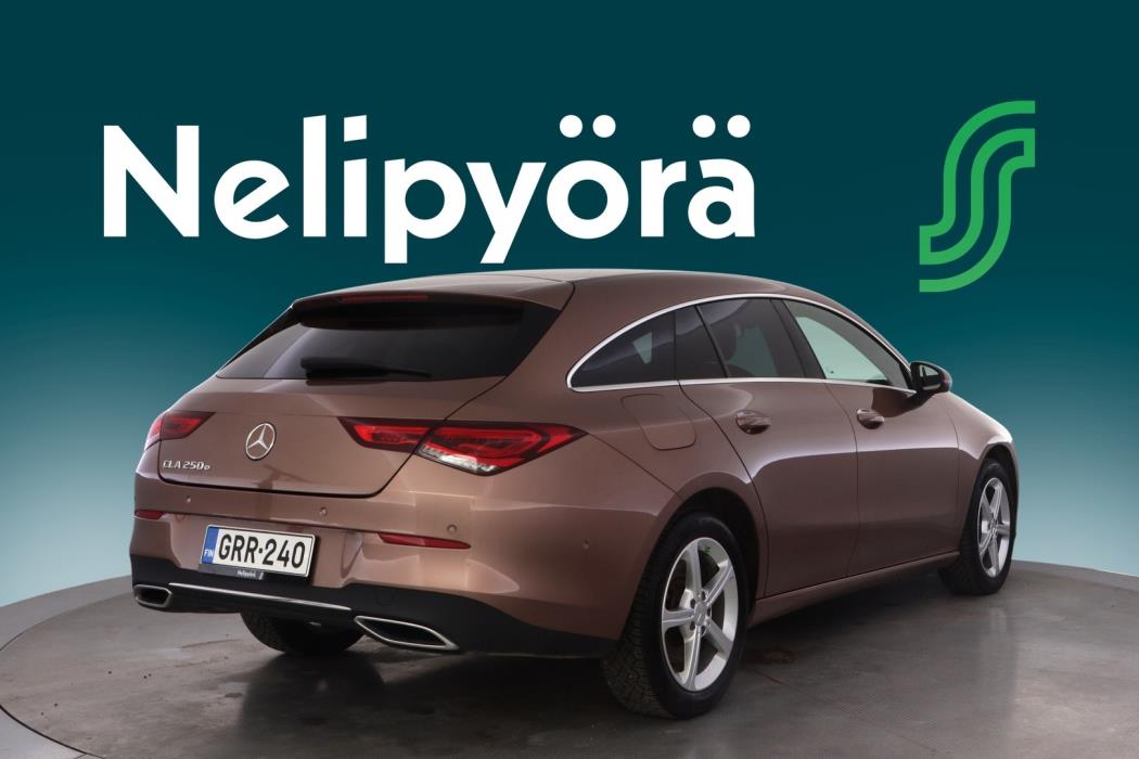 MERCEDES-BENZ CLA 2023