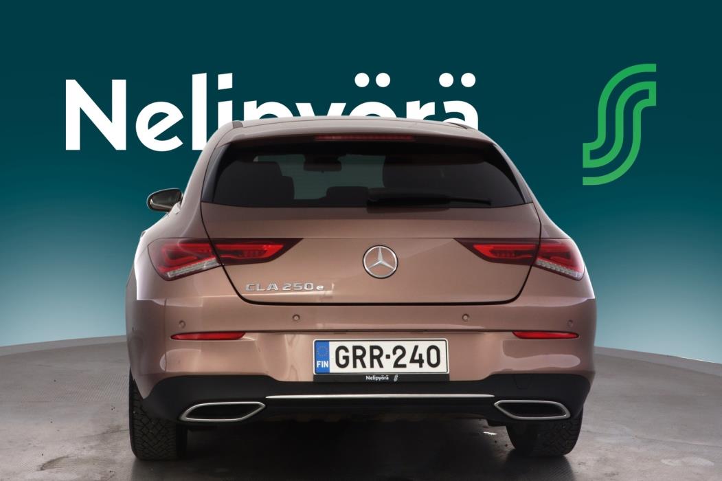 MERCEDES-BENZ CLA 2023