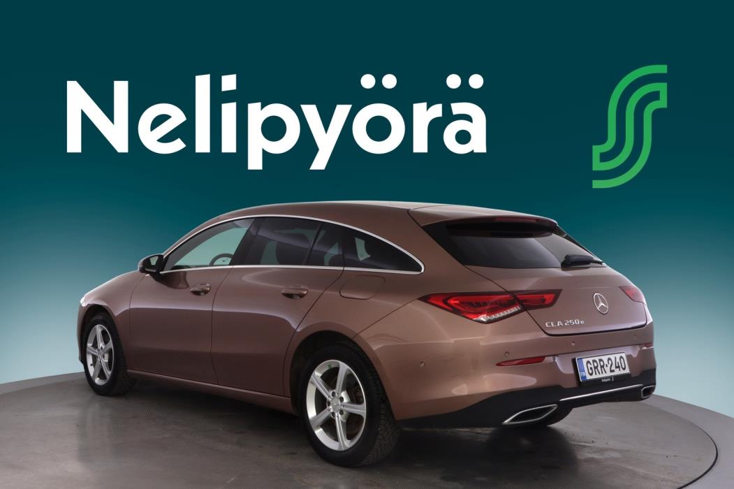 MERCEDES-BENZ CLA 2023