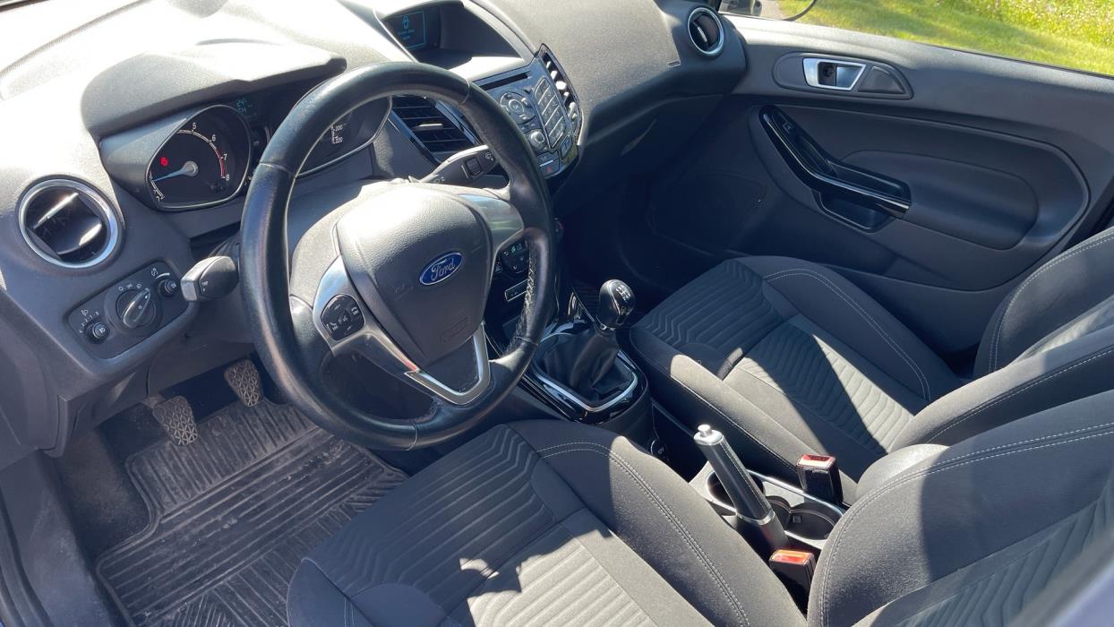 FORD Fiesta 2015