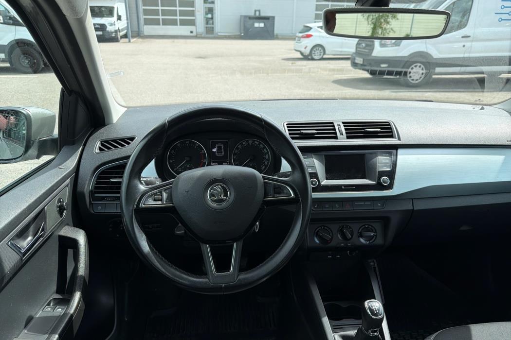 SKODA Fabia 2015