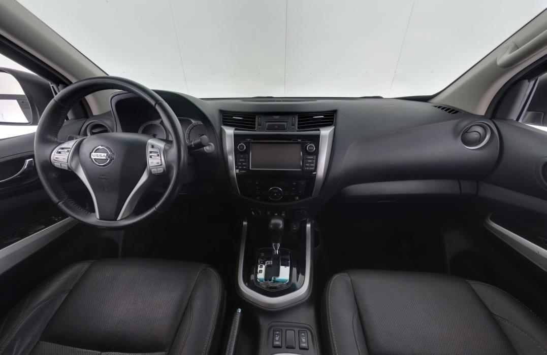 NISSAN Navara 2016