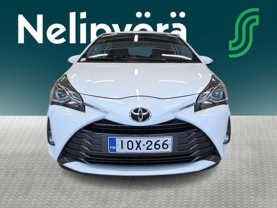 TOYOTA Yaris 2019