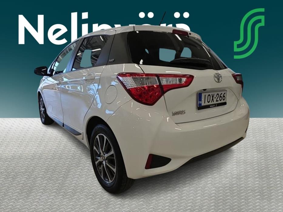 TOYOTA Yaris 2019