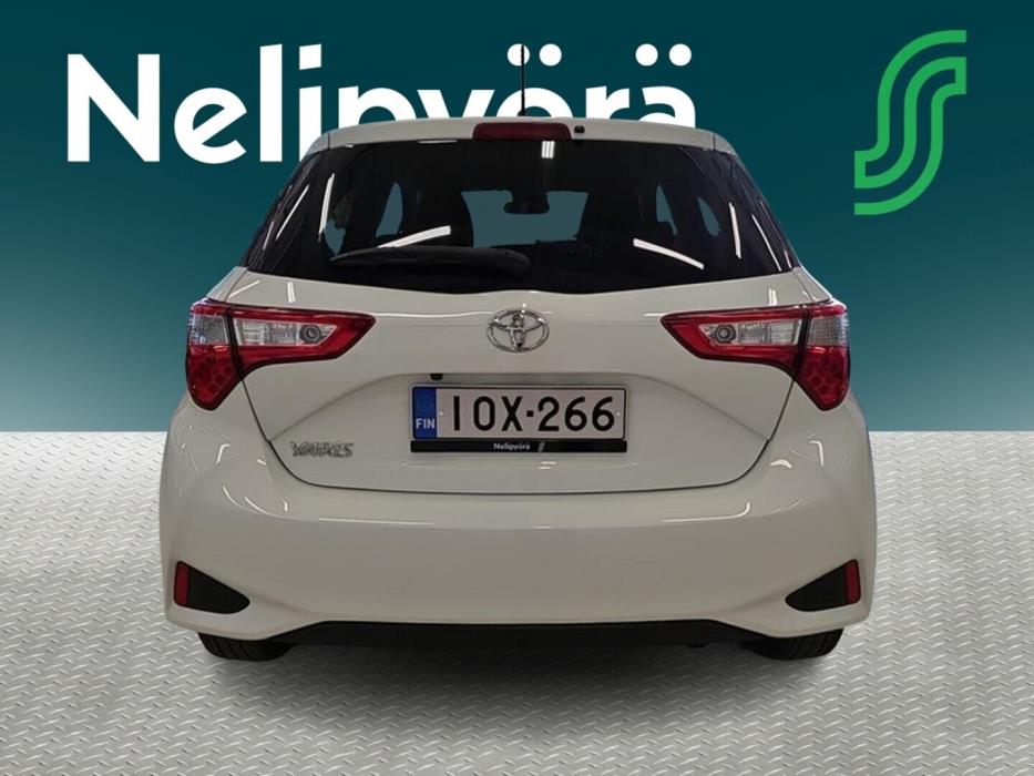 TOYOTA Yaris 2019