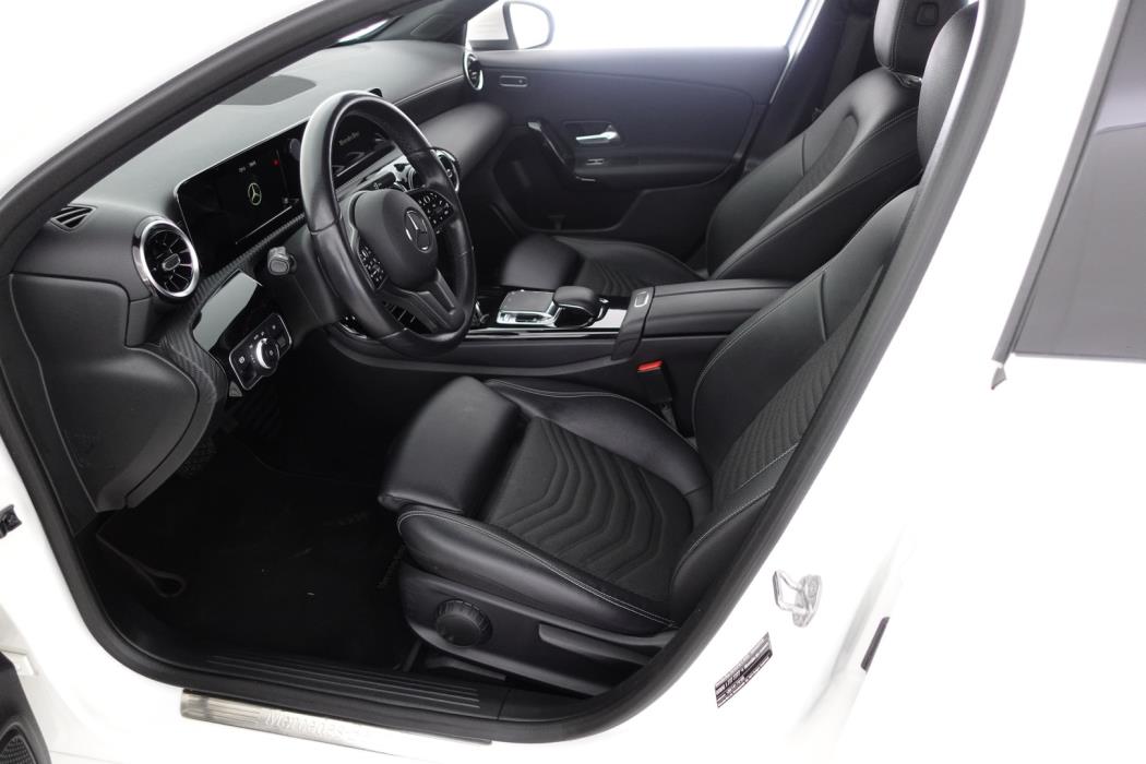 MERCEDES-BENZ A 2019