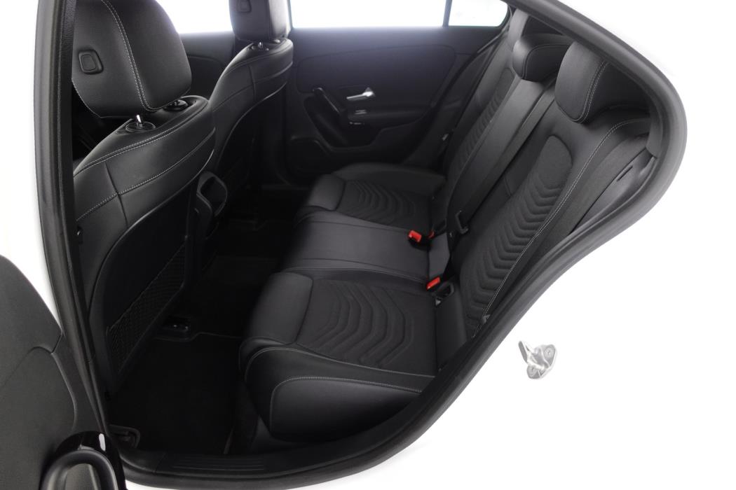 MERCEDES-BENZ A 2019