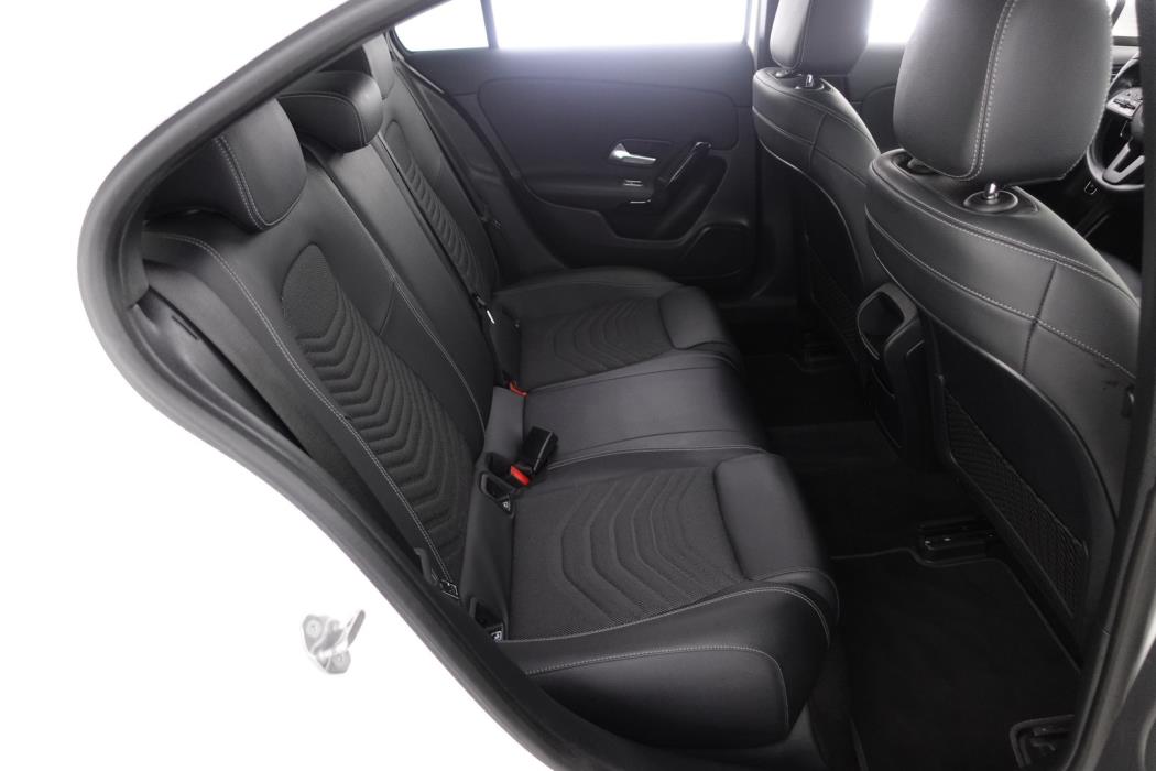 MERCEDES-BENZ A 2019