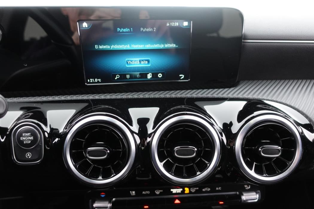 MERCEDES-BENZ A 2019