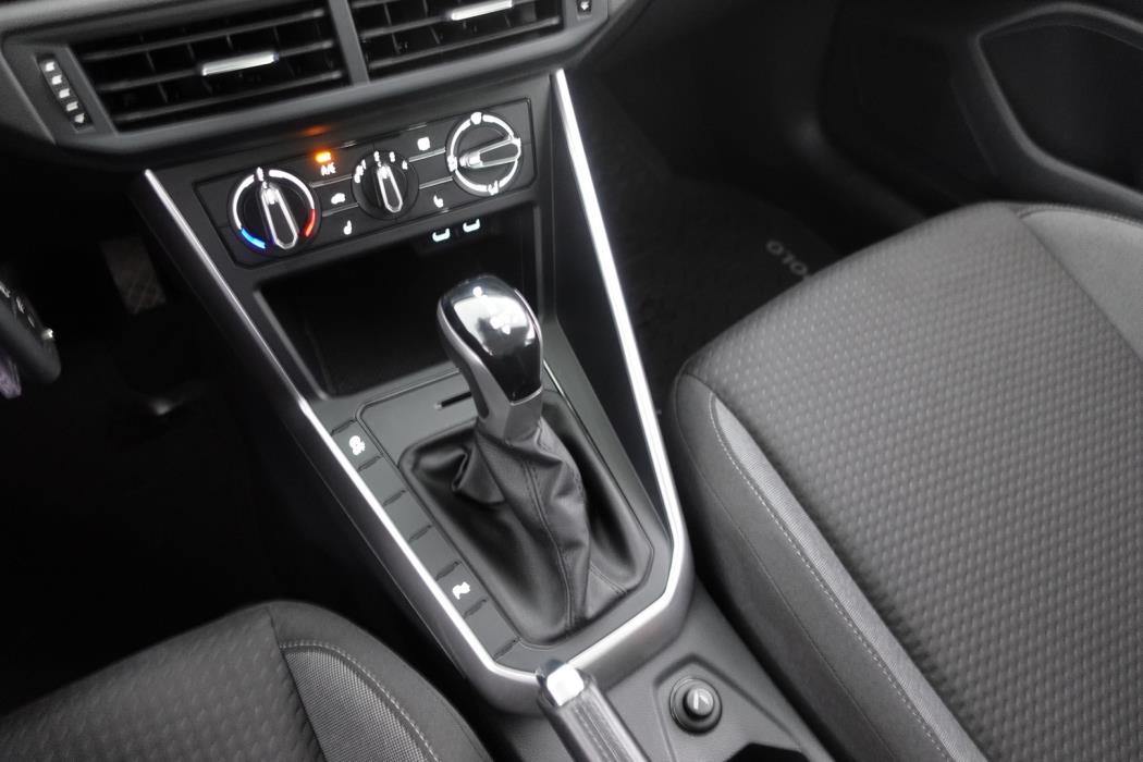 VOLKSWAGEN Polo 2022