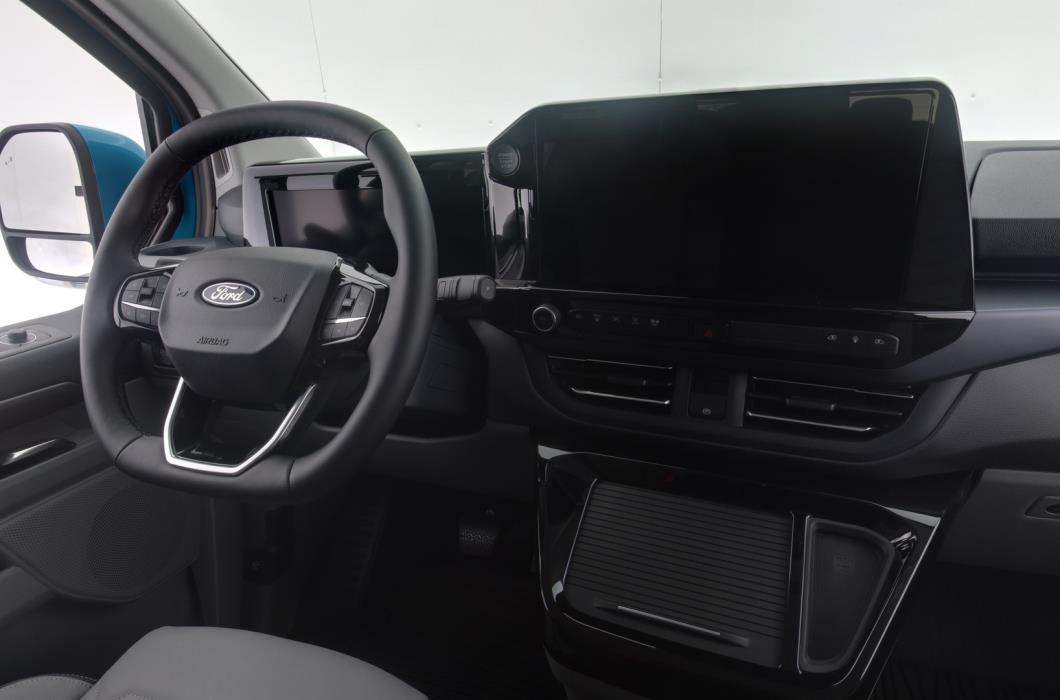 FORD TOURNEO CUSTOM 2025