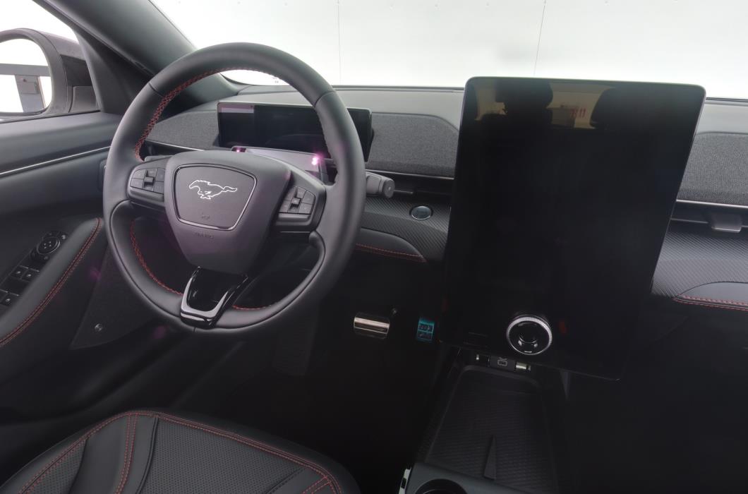 FORD Mustang Mach-E 2025