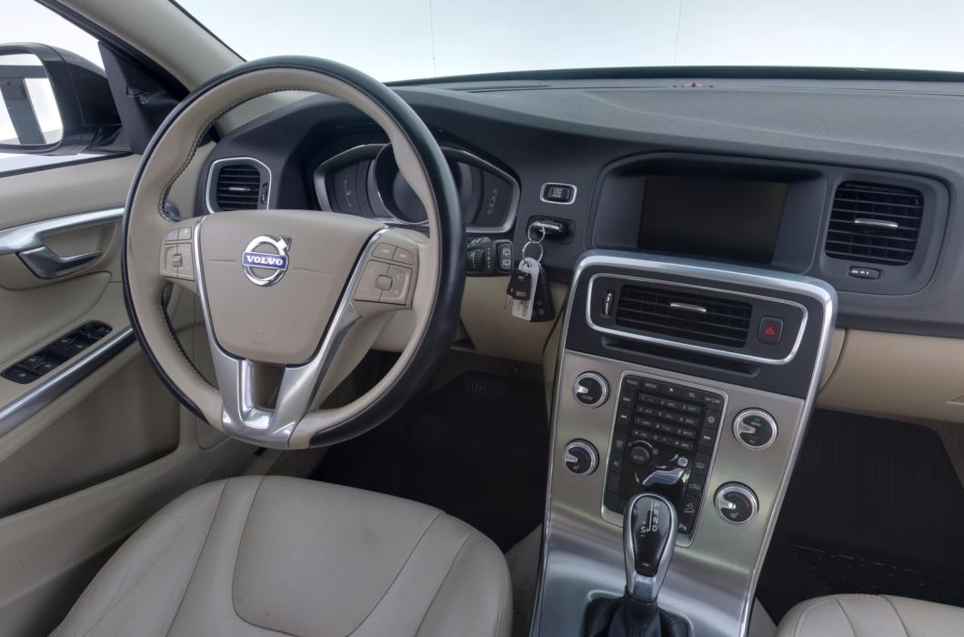 VOLVO V60 Cross Country 2016