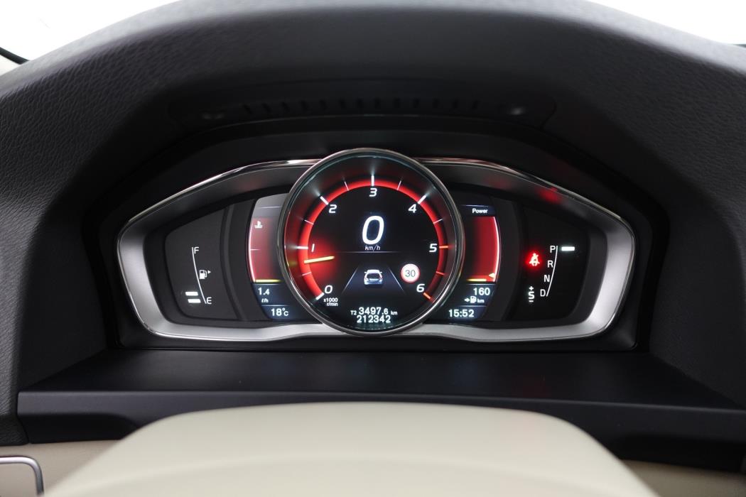 VOLVO V60 Cross Country 2016