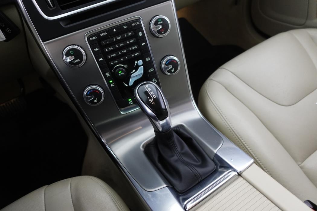 VOLVO V60 Cross Country 2016