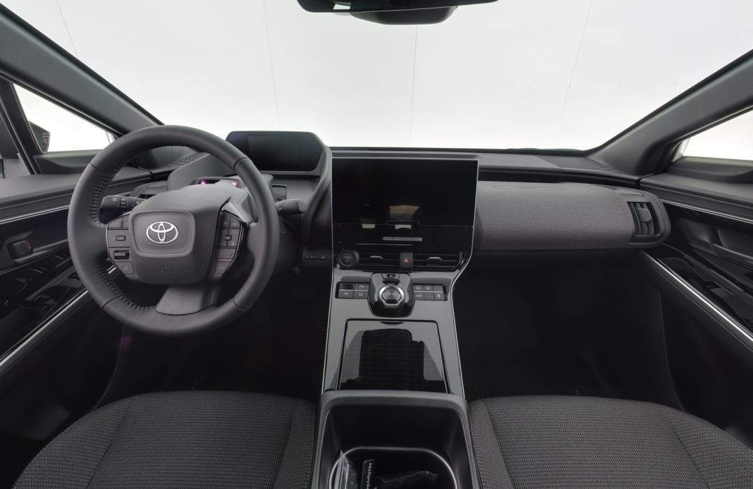 TOYOTA bZ4X 2025