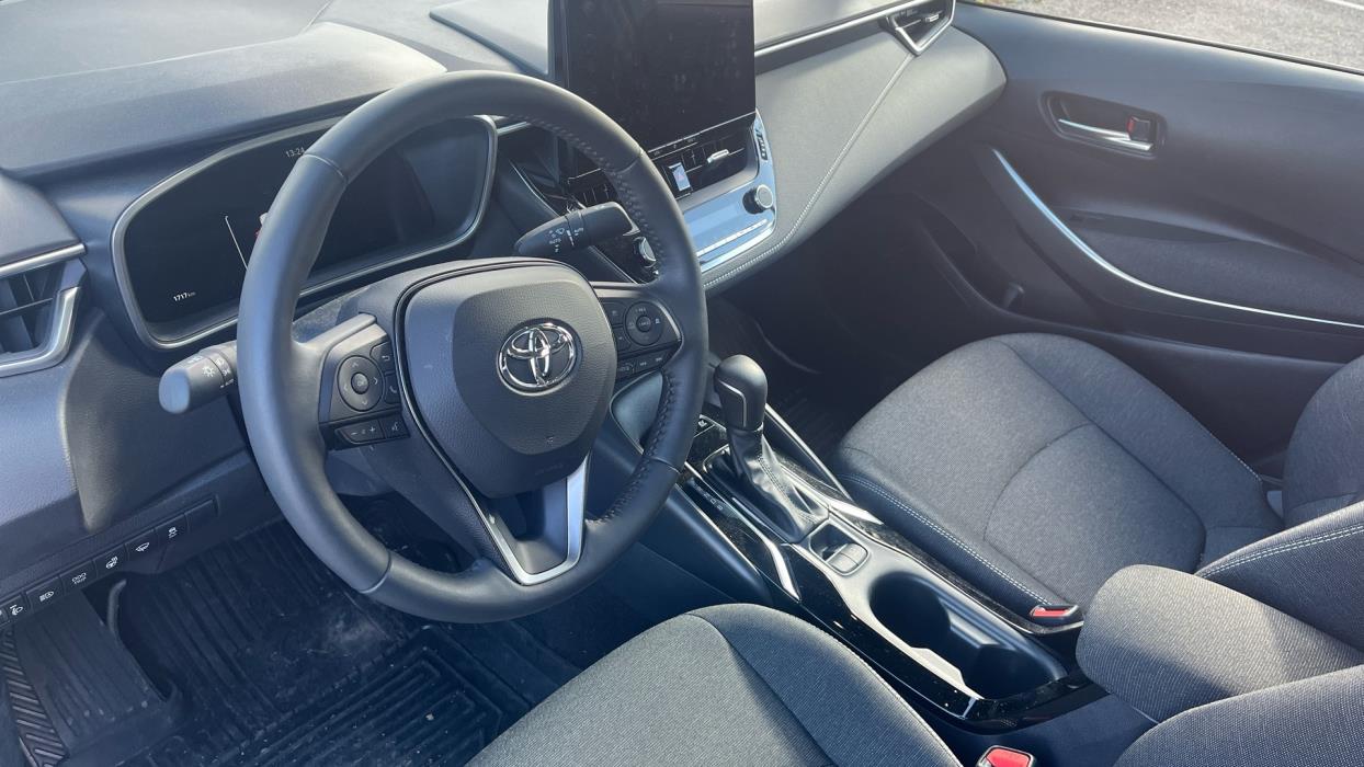 TOYOTA Corolla 2025