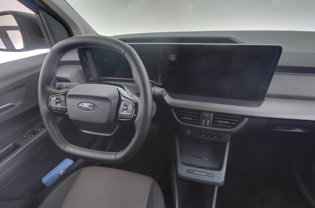 FORD Tourneo Courier 2025