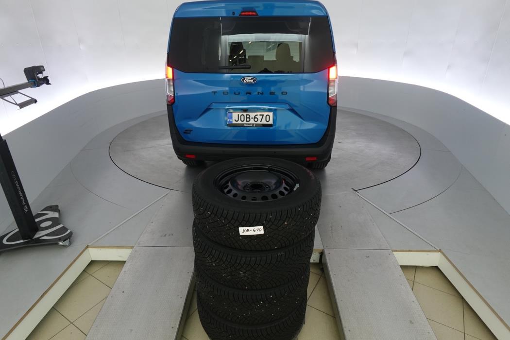 FORD Tourneo Courier 2025