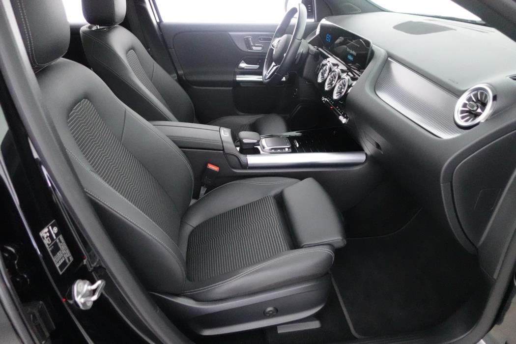 MERCEDES-BENZ EQA 2022