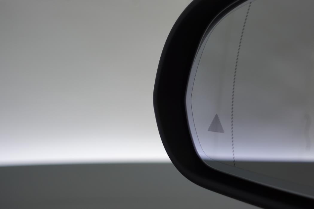 MERCEDES-BENZ EQA 2022