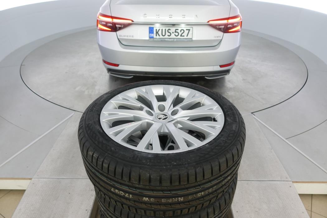 SKODA Superb 2022