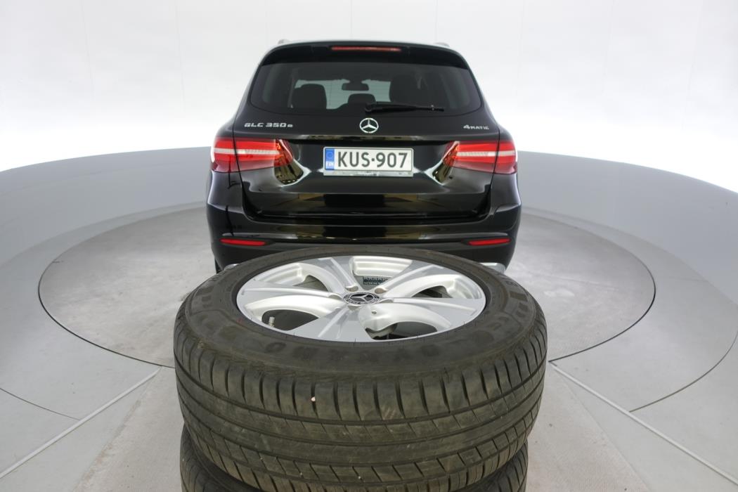 MERCEDES-BENZ GLC 2018