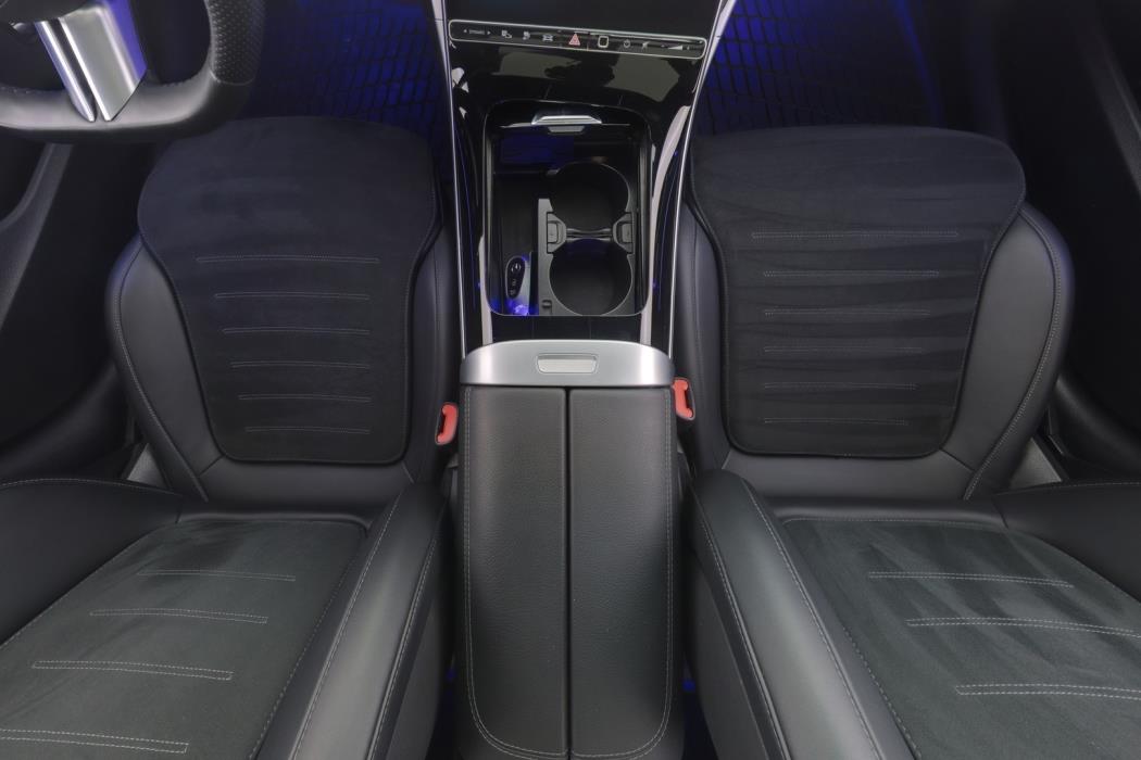 MERCEDES-BENZ C 2023