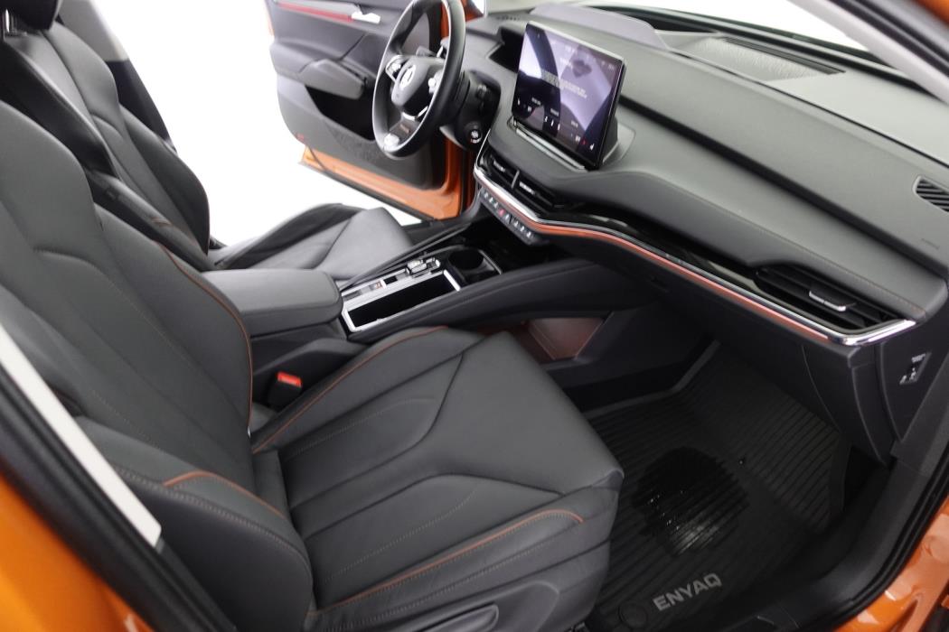 SKODA Enyaq 2023