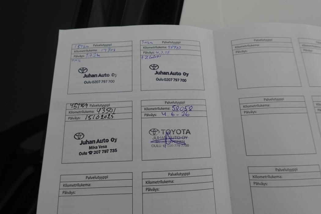 TOYOTA Corolla 2023